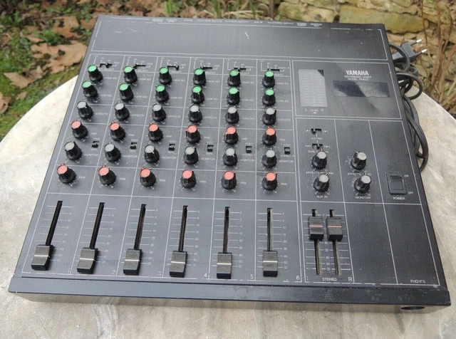 Yamaha RM602 RM 602 Personal studio system 6-Channel Mic line Mixage analogique