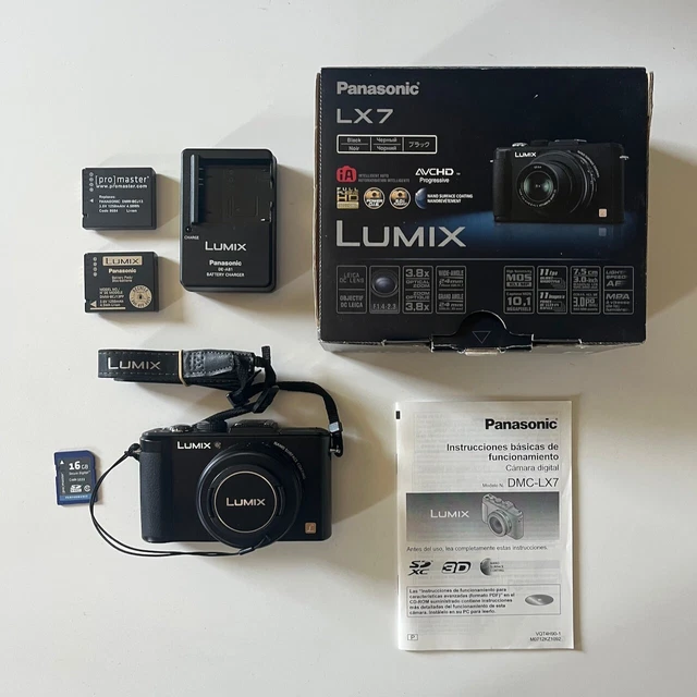 Panasonic LUMIX LX7 - Black - Excellent Condition + Accessories