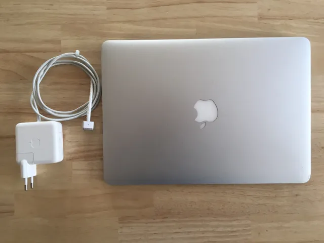 Apple MacBook Air A1466 (13 Zoll) Laptop (Mid 2013)