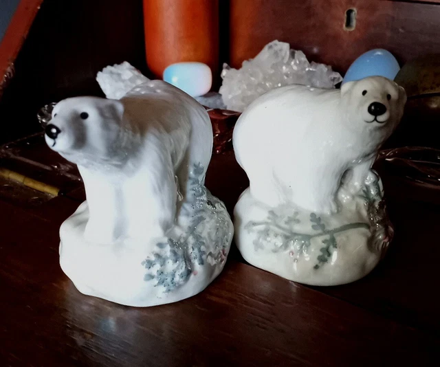 Pfaltzgraff Winter Frost Polar Bear Figural Shaker Salt And Pepper