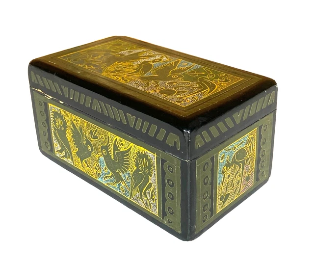 Vintage Hand Carved Lacquer Box, Olinala Mexico - Birds, Flowers & Foliage
