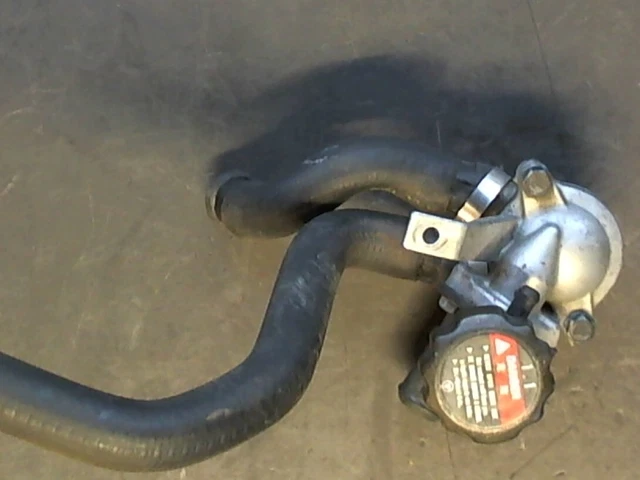THERMOSTAT HOUSING Honda NT 650 V 1998-2001 1998