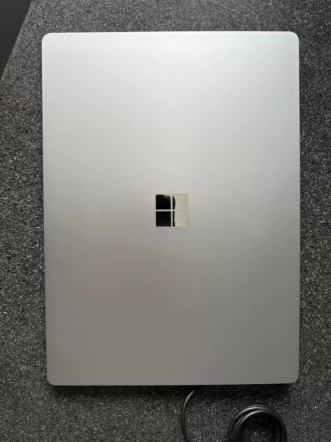 Microsoft Surface Laptop 4, 11th Gen i5, 256GB, 8GB RAM GO Platinum