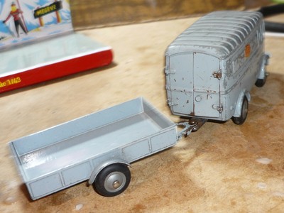 Renault 1000 kgs + remorque PTT reproduction d un CIJ par Norev au 1/45