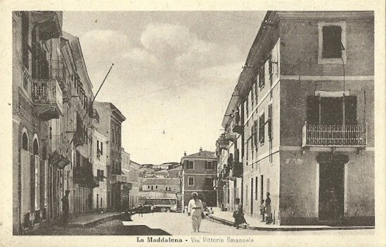 La Maddalena(Olbia Tempio)-Via Vittorio Emanuele