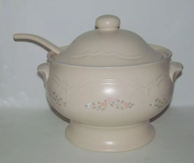 Pfaltzgraff China Co. REMEMBRANCE Large Soup Tureen with Cover and Ladle