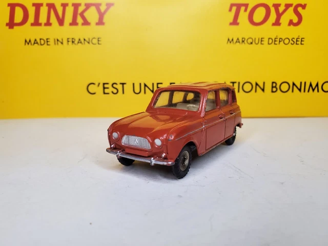 Dinky Toys 518 Renault 4L voiture jouet pour enfants sous licence en France Photo Stock - Alamy