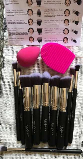 Pennelli Make Up BEAKEY Premium Synthetic Set di Pennello da Trucco Fondazion...