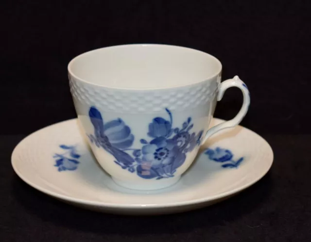 Royal Copenhagen Blume blau - blaue Blume Tasse Kaffeetasse mit Untere