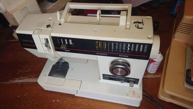 Máquina de coser vintage Singer 6233 patrón electrónico ojal funciona probado