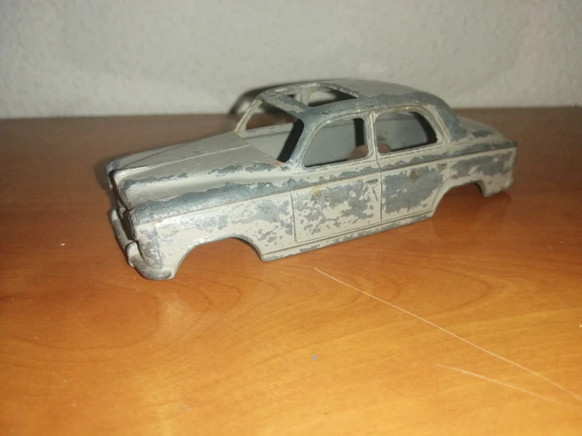 SOLIDO DEMONTABLE JUNIOR Carrosserie Chevrolet Coupe La Baule EUR 20,00 - FR