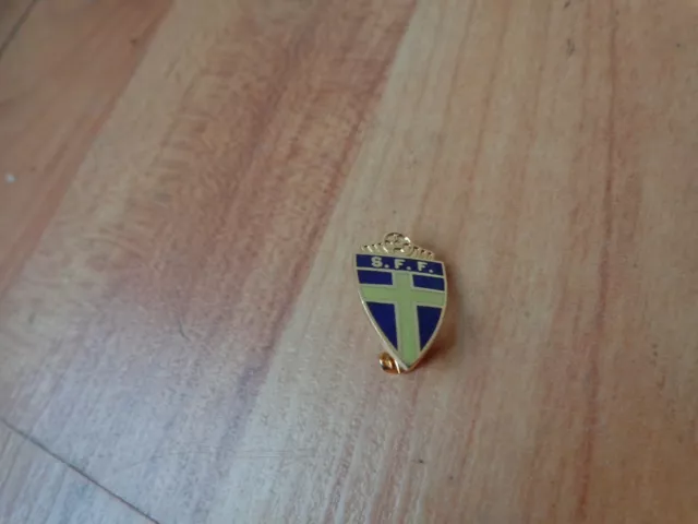 Classic Sweden Football Federation National Team Association Pin Badge