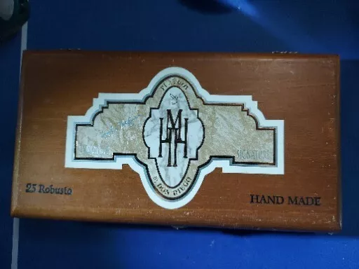Vtg Wooden Cigar Box Signature Playboy Hugh Hefner by Don Diego , Cohiba