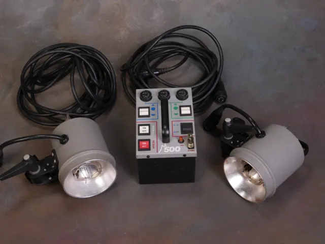 Dynalite M500 Power Pack Two 2040 Cooled Flash Heads Studio Location Set NR!