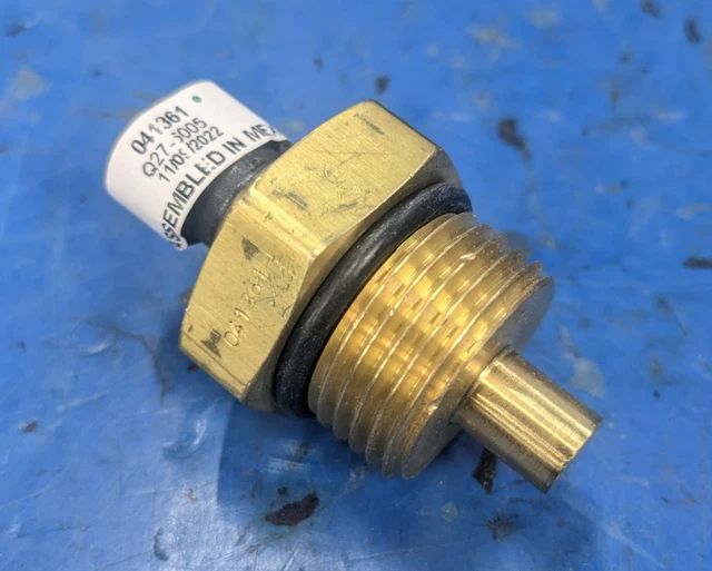 PACCAR KENWORTH PETERBILT Sensor Coolant Water Temperature Q276005 Q27