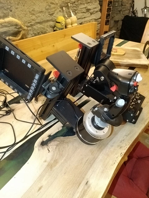 THRUSTMASTER HOTAS WARTHOG Joystick PC - Nero (2960720) EUR 250,00