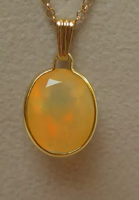 Superbe OPALE multicolore facettée Ethiopie 2,80 cts Pendentif OR massif 14 cts