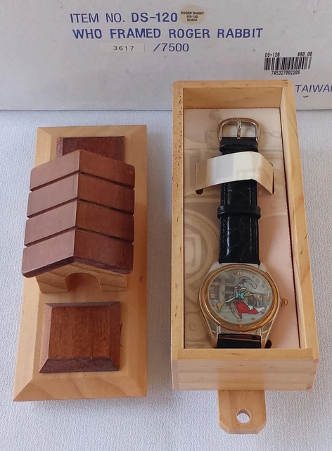 DISNEY FOSSIL WATCH Collectors Club Train Who Framed Roger  display picture 2