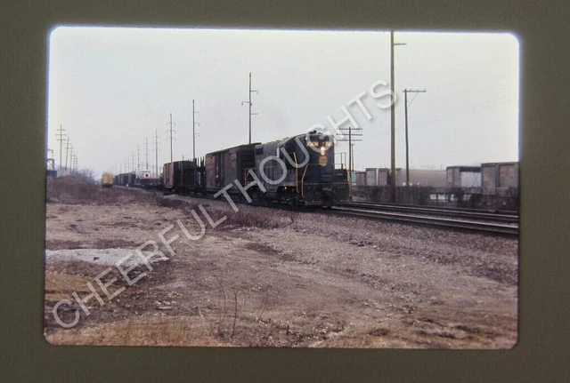 Duplicate '71 Ektachrome Slide NW Norfolk Western 2508 GP9 action Myer Rd  34D10