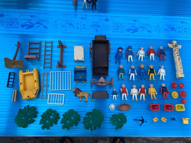 PLAYMOBIL - Lot de personnages vintage et accessoires - LOT 3