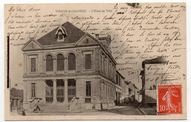 VIENNE LE CHATEAU - Marne - CPA 51 - l' Hotel de ville