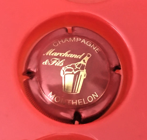 Capsule Champagne MARCHAND et Fils - N°7 Rouge et or striée