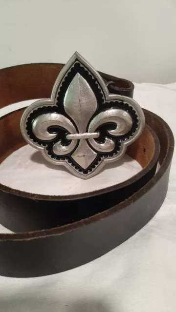 Mobtown 2004 USA Black Leather Belt Fleur de Lis Buckle Cobra/Dice On The Back