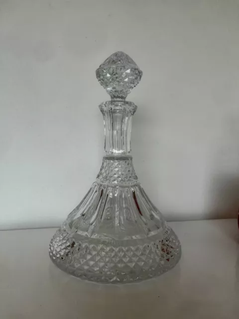 Beautiful Ornate Pressed Crystal Glass Wide Bottom Ship Decanter 20L017 2