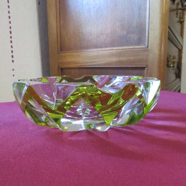 Cenicero De Cristal De saint louis Color Chartreuse Ø 15CM Firmado