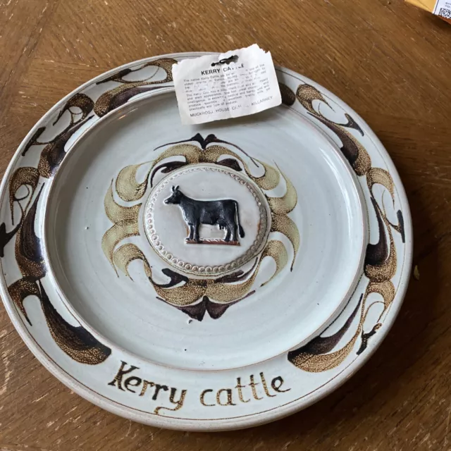 VINTAGE Muckross House Kerry Cattle Art Studio Pottery Killarney Ireland 10”