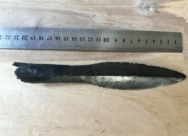 Ancient Spearhead Spear Dart Axe antique Viking Artifact METAL DETECTING FIN 160
