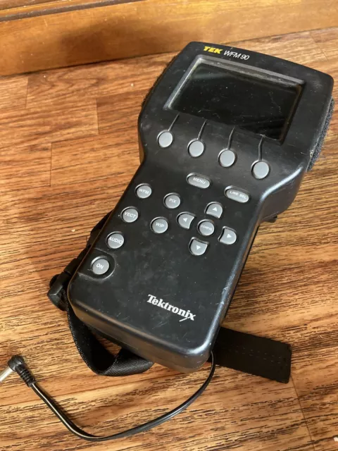 Tektronix TEK WFM 90 Handheld Waveform, Vector, Picture, Audio Monitor Untested