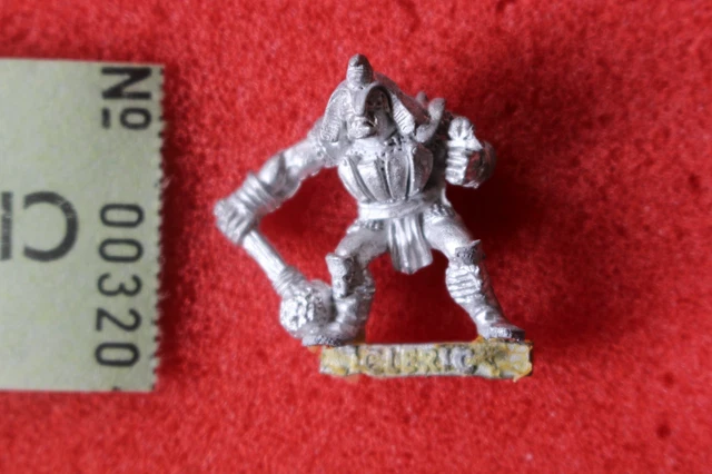 Citadel Warhammer classic 80s Empire pre-slotta C03 Cleric A
