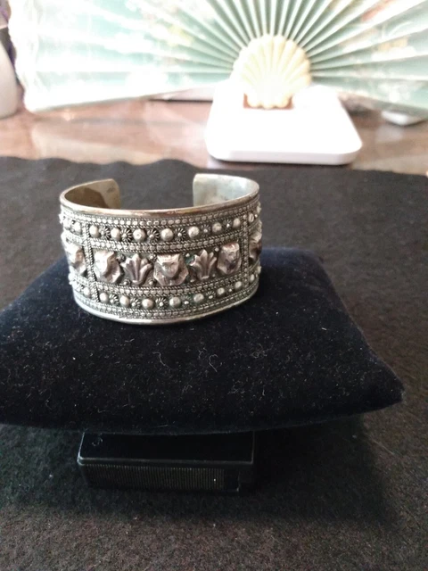 Vtg 30s-40s Egyptian Revival Sterling Cuff Bracelet Repousse Tutankhamun 51 gram