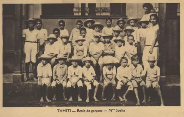 TAHITI Polynésie Française École de Garçons Papeete CPA Mme SPELTA 1930-40 RARE