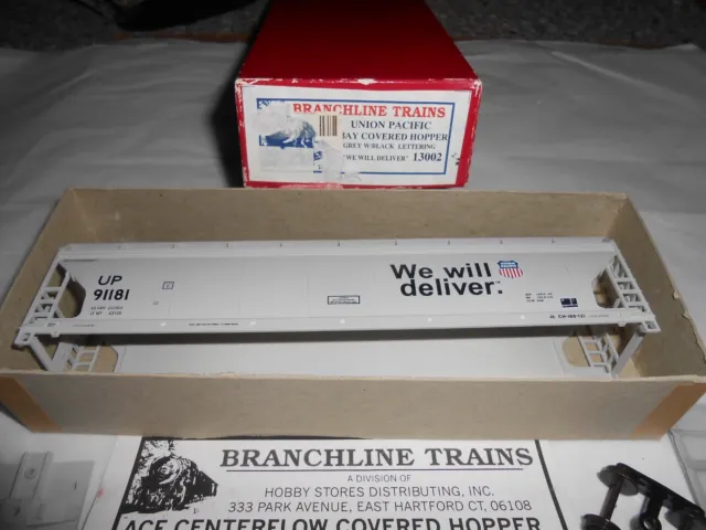 BRANCHLINE TRAINS HO SCALE Union Pacific Covered HOPPER #13002 Gray with Black