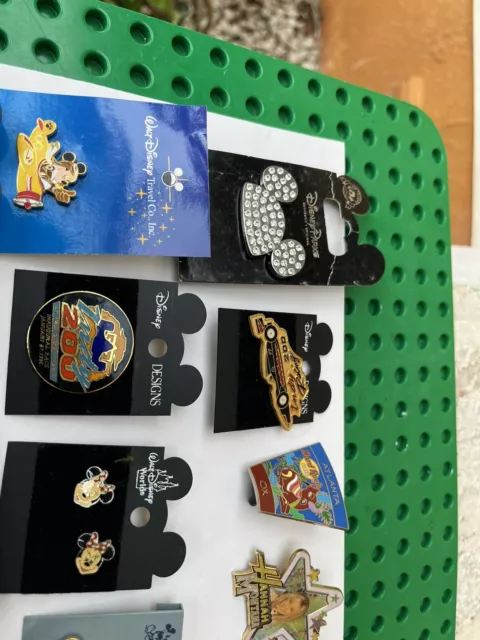 Disney Pin Lot Of 21 And 1 Pair Earrings