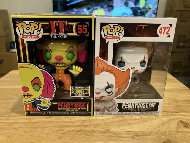 Funko Pop! Movies It Pennywise Blacklight SE #55 & Pennywise #472 Mint Set of 2