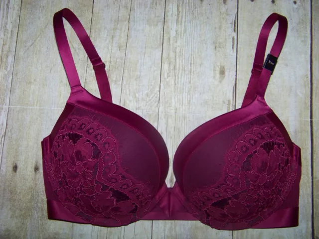 Victoria's Secret Very Sexy Push Up Bra 32DD