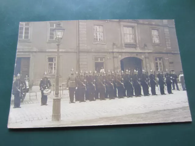 Ak Echtfoto Stuttgart  1909 vor 1. Wk Soldaten Wache