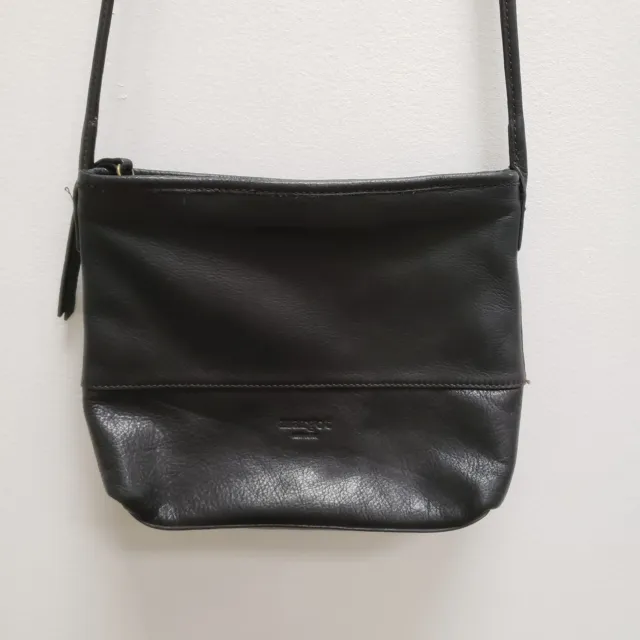 Margot Womens Dark Green Leather Crossbody Purse Bag Zip Top Pockets Accessory
