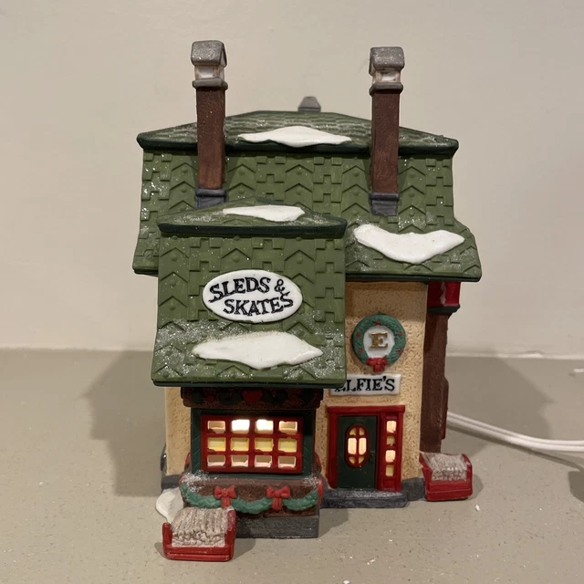 Dept 56 North Pole Series Elfies Sleds & Skates 1992 Heritage Village Light Box