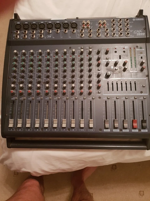 YAMAHA POWERED MIXER EMX3000(動作未確認) YAMAHA POWERED MIXER EMX3000(動作未確認) YAMAHA POWERED