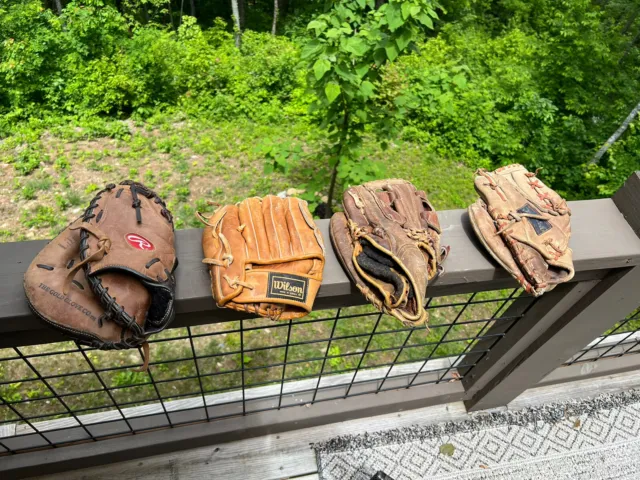 4 Leather Baseball Gloves With A Lowww Starting Bid. Resell Repurpose RH a& LH