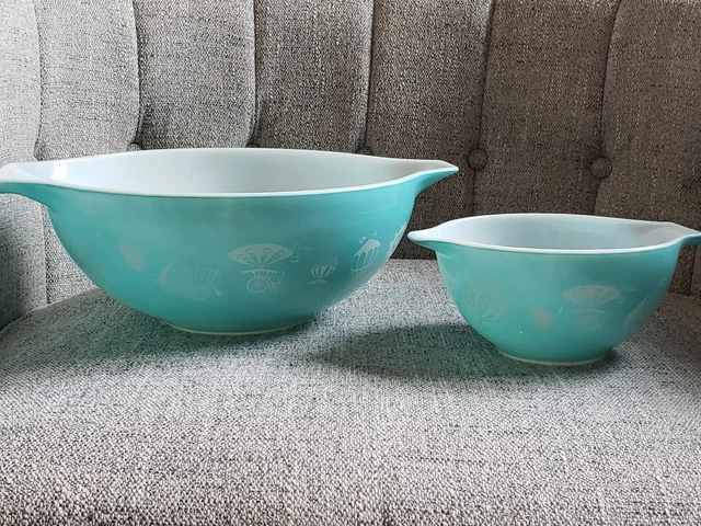 Vintage Pyrex 1958 Turquoise Hot Air Balloon Chip and Dip Set