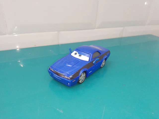 BAC4 Voiture métal Mattel Cars Disney Pixar Rod Torque