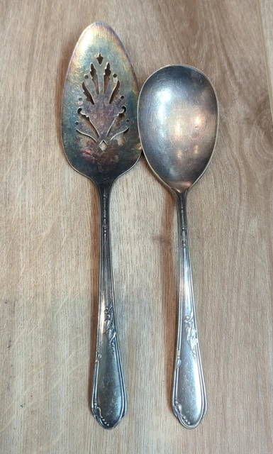 Wma rogers oneida ltd spoon hotsell