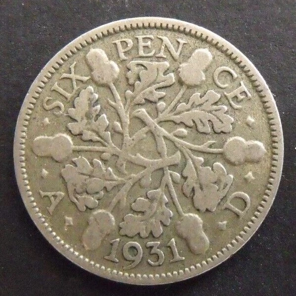 1931 GEORGE V SILVER SIXPENCE  ( 50% Silver )  British 6d Coin.   667