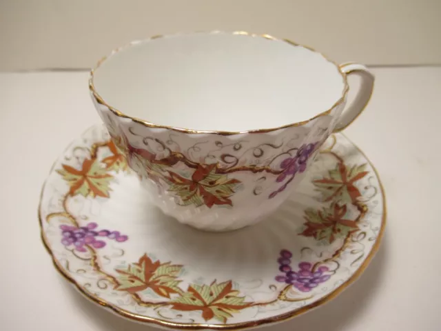 Very Pretty Aynsley English China Tea Cup&Saucer  White Wi Grapevine Design