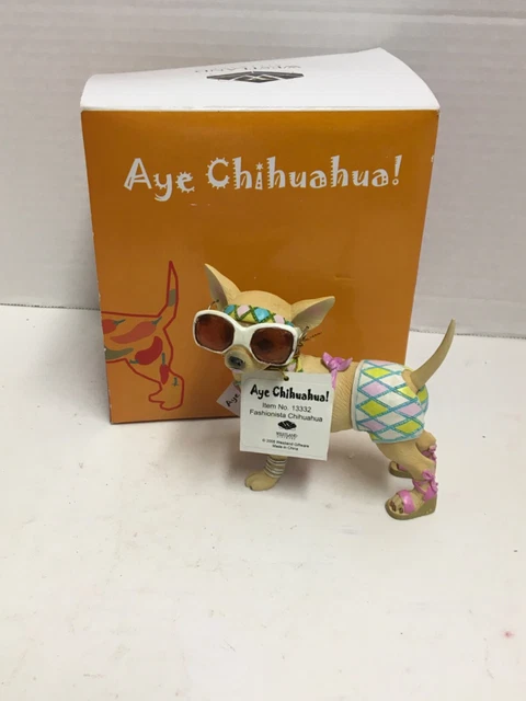 PREOWNED Aye Chihuahua Fashionista Chihuahua Figurine #13332 Westland 2008